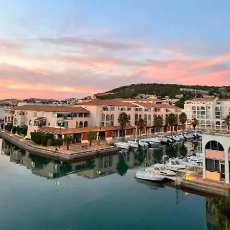 Sete Climatise 200 M Plage Parking Exterior photo