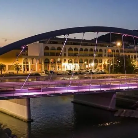 Sete Climatise 200 M Plage Parking Exterior photo